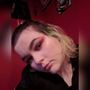 Meet your Posher, Kylee